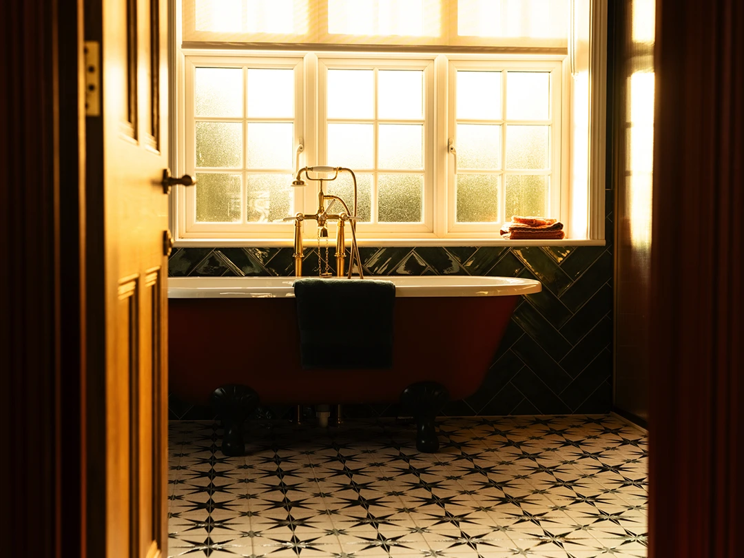 freestanding bath